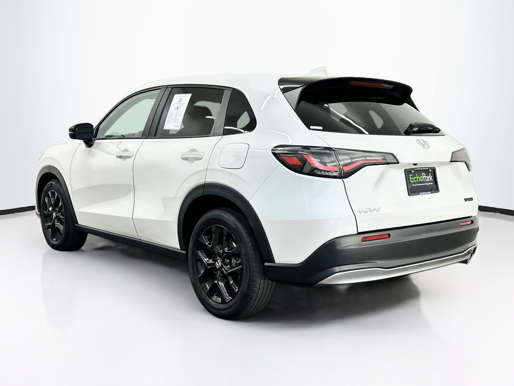 Used 2025 Honda HR-V Sport image 5