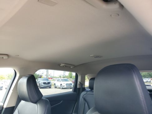 Certified 2023 Lincoln Nautilus AWD w/ Premium Package image 11