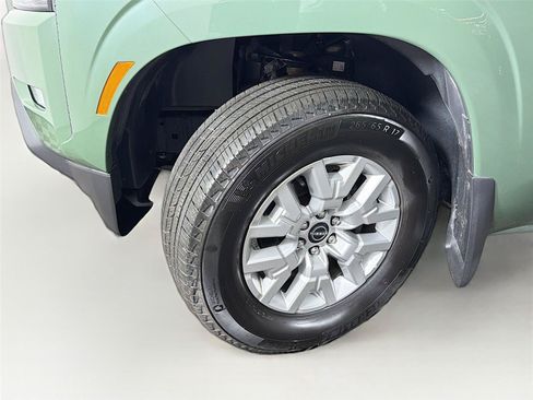 Used 2024 Nissan Frontier SV w/ SV Convenience Package AWD/4WD image 36