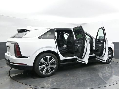 New 2025 Cadillac Escalade IQ Luxury 1 image 55