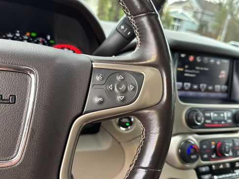 Certified 2016 GMC Yukon Denali w/ Open Road Package image 20