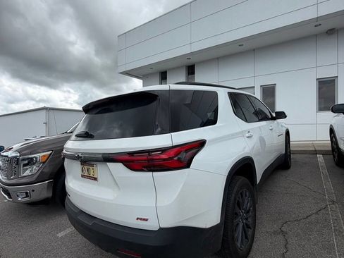 Used 2023 Chevrolet Traverse RS AWD/4WD image 4