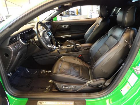 Used 2019 Ford Mustang GT Premium w/ GT Performance Package image 11