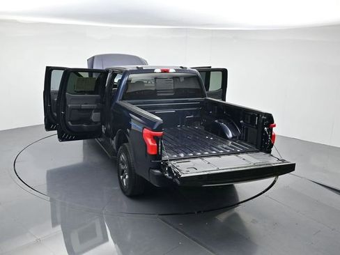 Used 2024 Ford F150 Lightning Lariat image 40