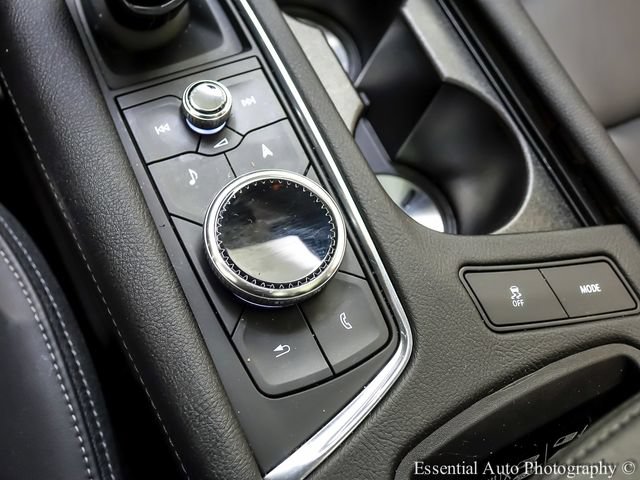 Certified 2025 Cadillac XT6 Premium Luxury AWD/4WD image 19