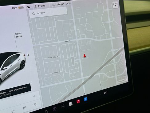 Used 2021 Tesla Model 3 Standard Range Plus image 21