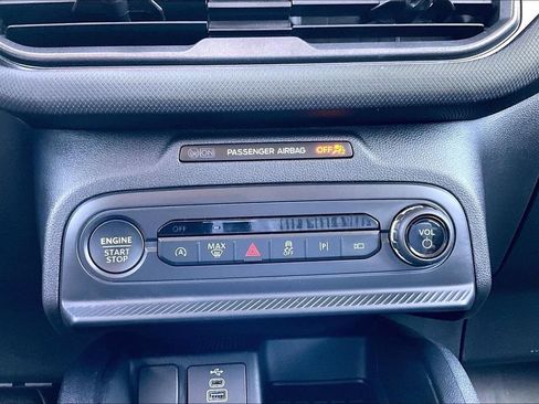 Certified 2025 Ford Bronco Sport Outer Banks w/ Outer Banks Tech Package+ AWD/4WD image 31
