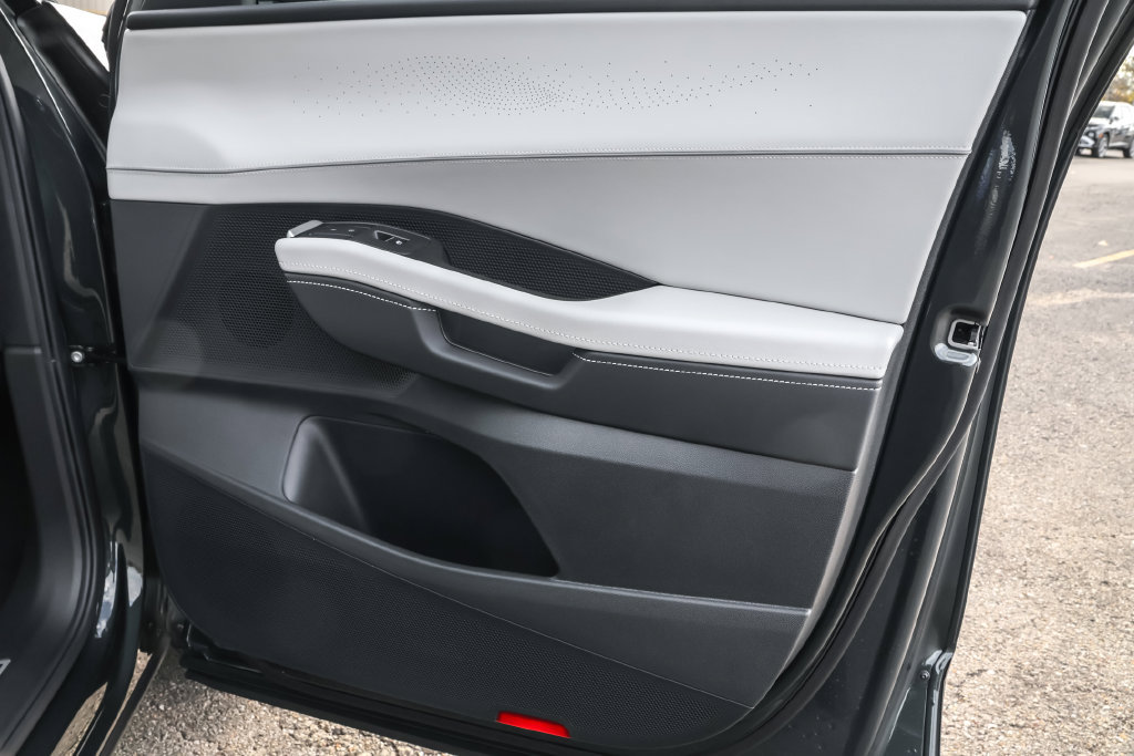 New 2027 Volkswagen Atlas SEL R-Line AWD/4WD image 46