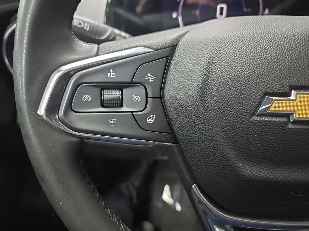 Used 2024 Chevrolet Trax LT w/ LT Convenience Package FWD image 19