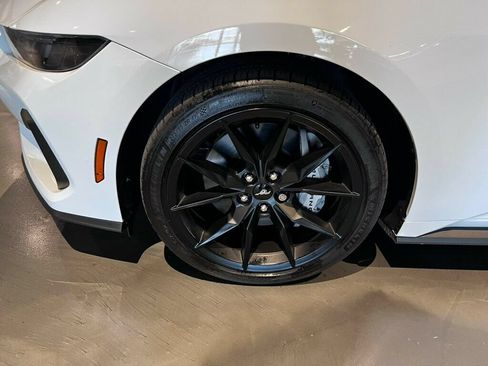 Used 2025 Ford Mustang GT Premium RWD image 10