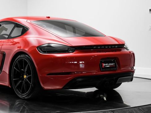 Used 2019 Porsche 718 Cayman GTS RWD image 16