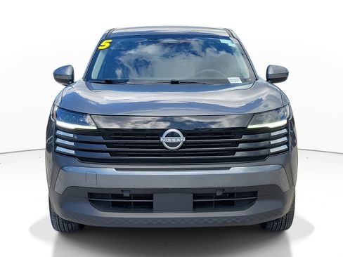 Used 2025 Nissan Kicks SV image 2