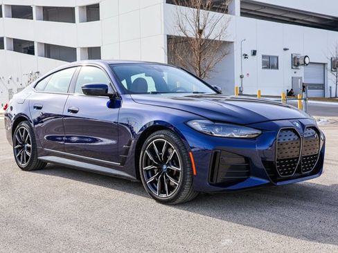 Used 2022 BMW i4 eDrive40 w/ M Sport Package image 3