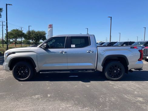 New 2026 Toyota Tundra SR5 AWD/4WD image 6