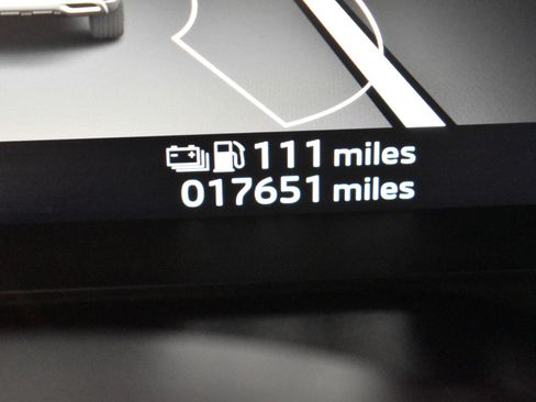 Used 2024 Mitsubishi Outlander SE image 17