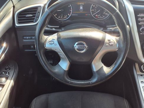Used 2018 Nissan Murano SV image 5