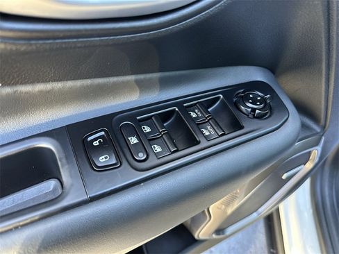 Used 2021 Jeep Renegade Limited w/ Sun & Sound Group image 5