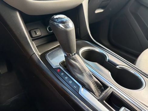 Used 2018 Chevrolet Equinox LS FWD image 27