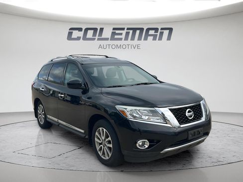 Used 2014 Nissan Pathfinder SL w/ SL Tech Package image 3