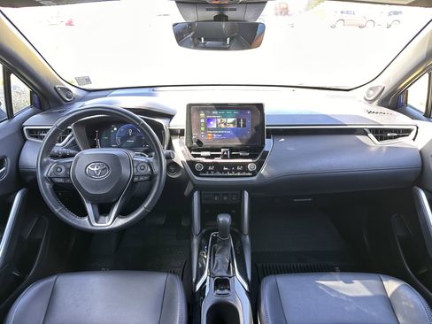 Used 2024 Toyota Corolla Cross AWD Hybrid w/ Convenience Package image 31