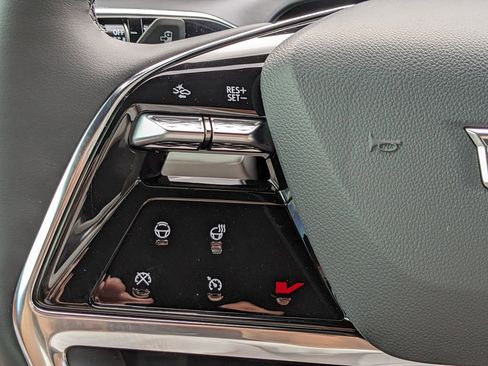 New 2026 Cadillac Vistiq Luxury w/ LPO, Floor Liner Package image 31