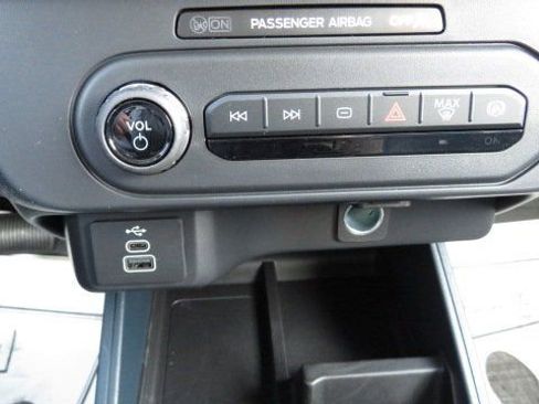 New 2026 Ford Maverick XL FWD image 14