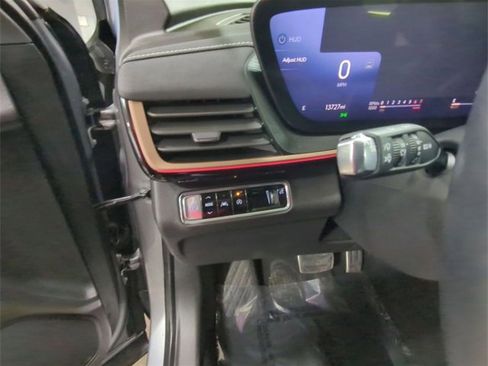 Used 2024 Buick Envision Sport Touring image 17