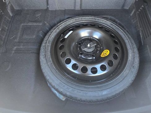 Used 2024 Chevrolet TrailBlazer LT w/ LPO, Blackout Package FWD image 18