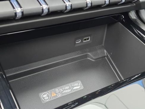 New 2026 GMC Yukon AT4 w/ AT4 Premium Package image 26