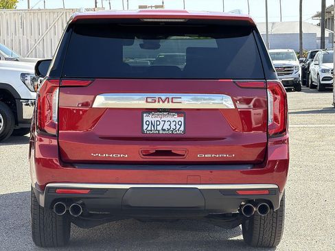 Used 2024 GMC Yukon Denali w/ Advanced Technology Package AWD/4WD image 5
