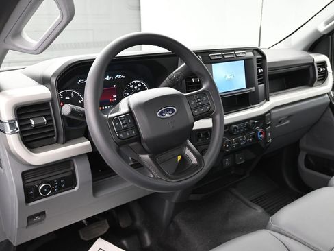 Used 2024 Ford F350 XL w/ XL Chrome Package image 11