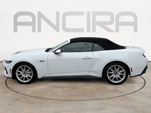 Used 2024 Ford Mustang GT Premium image 7