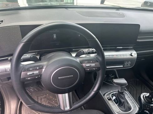 Used 2025 Hyundai Kona SEL AWD/4WD image 16