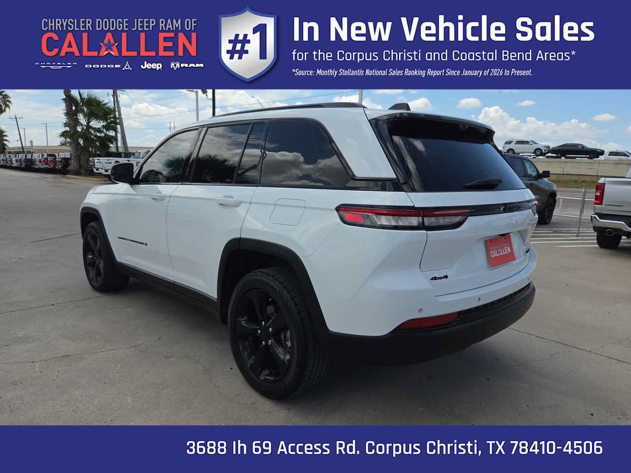 Used 2023 Jeep Grand Cherokee Limited w/ Luxury Tech Group II AWD/4WD image 12