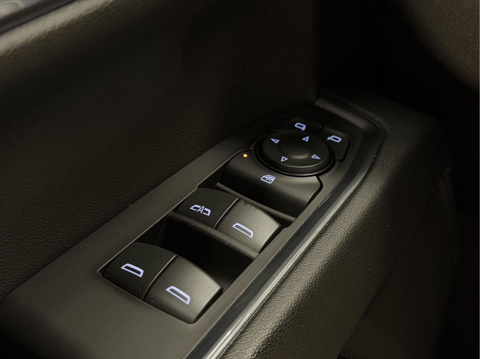 Used 2024 Chevrolet Silverado 1500 LT AWD/4WD image 19