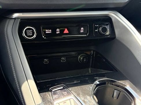 Certified 2025 Audi Q5 Premium w/ Premium Plus AWD/4WD image 10