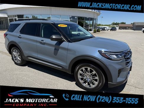 Used 2025 Ford Explorer Active w/ Active Comfort Package AWD/4WD image 8