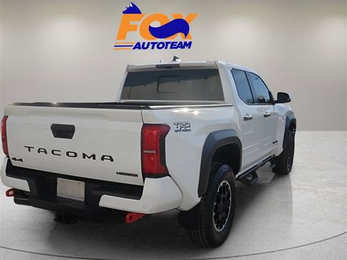 Used 2024 Toyota Tacoma TRD Off-Road image 5