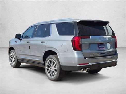 New 2026 GMC Yukon Denali w/ Denali Reserve Package AWD/4WD image 8