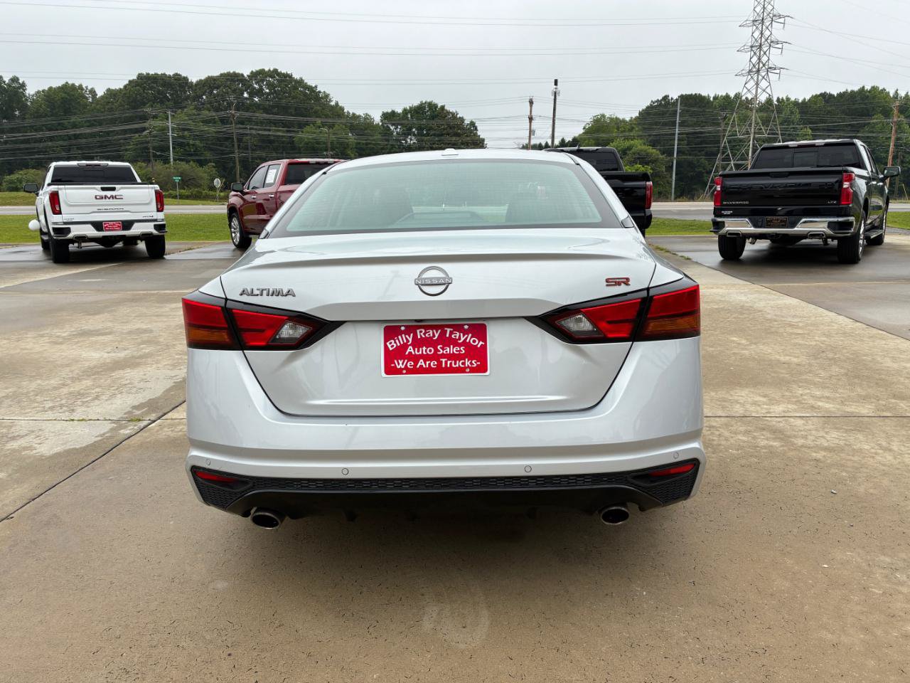 Used 2024 Nissan Altima 2.5 SR FWD image 6