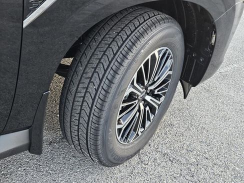 New 2026 Nissan Armada Platinum w/ Convenience Package image 4