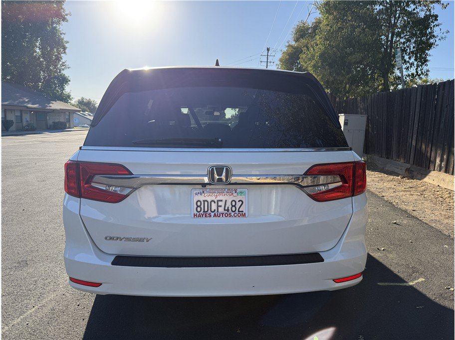 Used 2018 Honda Odyssey EX image 4