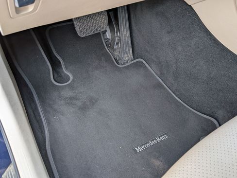 Used 2019 Mercedes-Benz GLC 300 image 18
