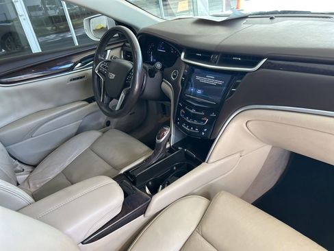 Used 2017 Cadillac XTS Luxury image 21