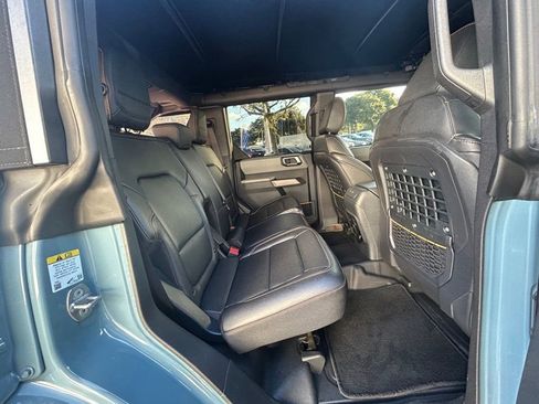 Used 2023 Ford Bronco Badlands w/ Sasquatch Package image 31