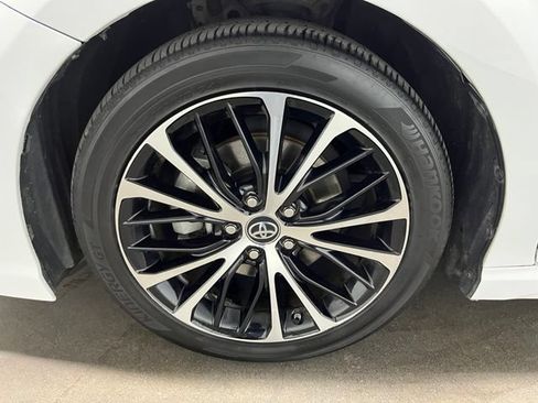 Used 2019 Toyota Camry SE FWD image 28