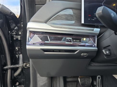 New 2026 BMW 740i xDrive image 34