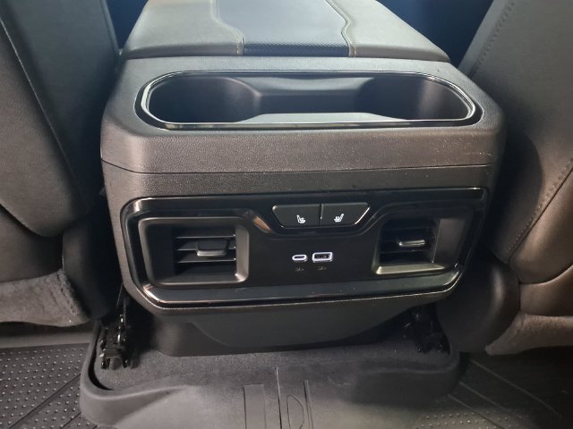 Used 2024 Chevrolet Silverado 2500 ZR2 w/ Technology Package AWD/4WD image 24