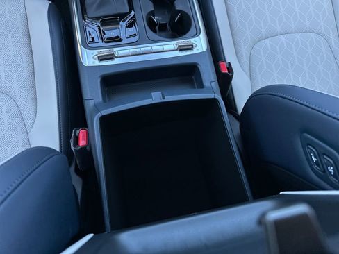 New 2026 Kia Carnival SX FWD image 33
