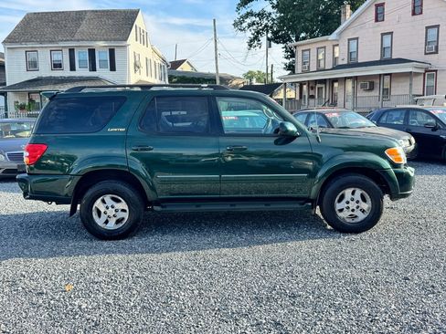 Used 2002 Toyota Sequoia Limited w/ Gold Pkg AWD/4WD image 4